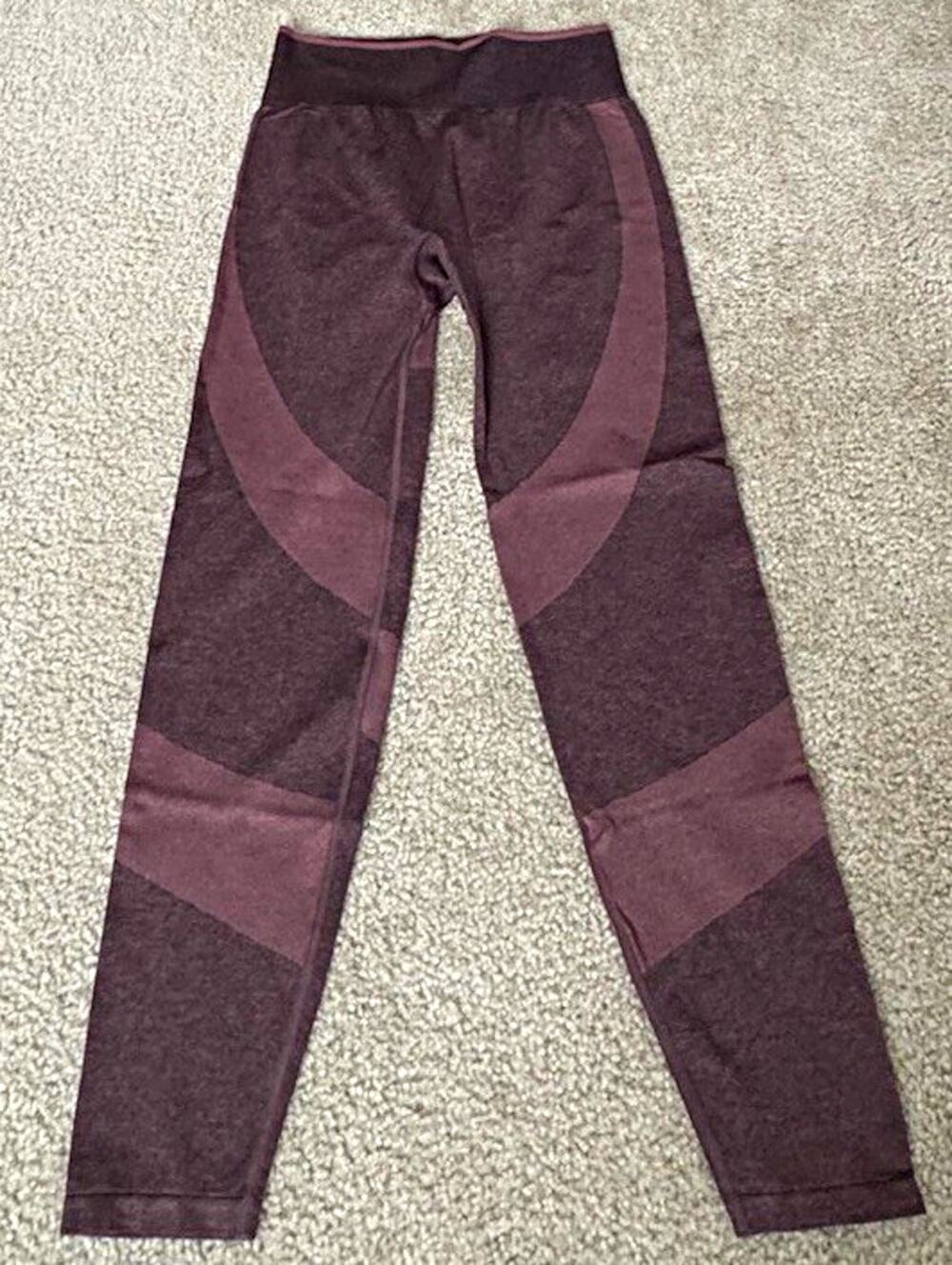 PINK Victoria’s Secret Women’s M Seamless High Rise Burgundy Colorblock Leggings
